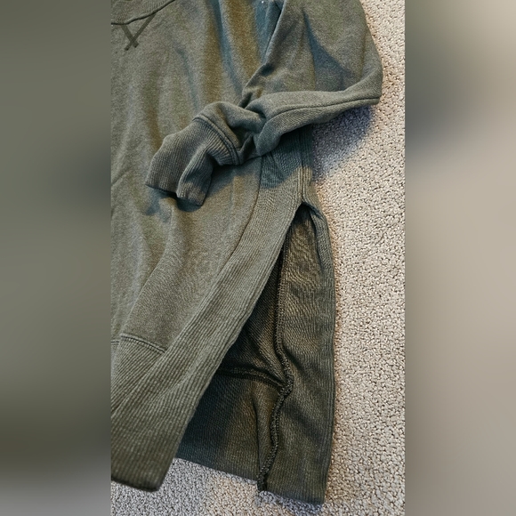 Aerie olive green lounge set - Picture 9 of 9